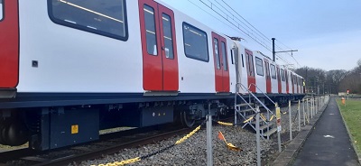 Pruebas din�micas del primer tren de la serie 7000 para la l�nea 3 de Metro de Barcelona